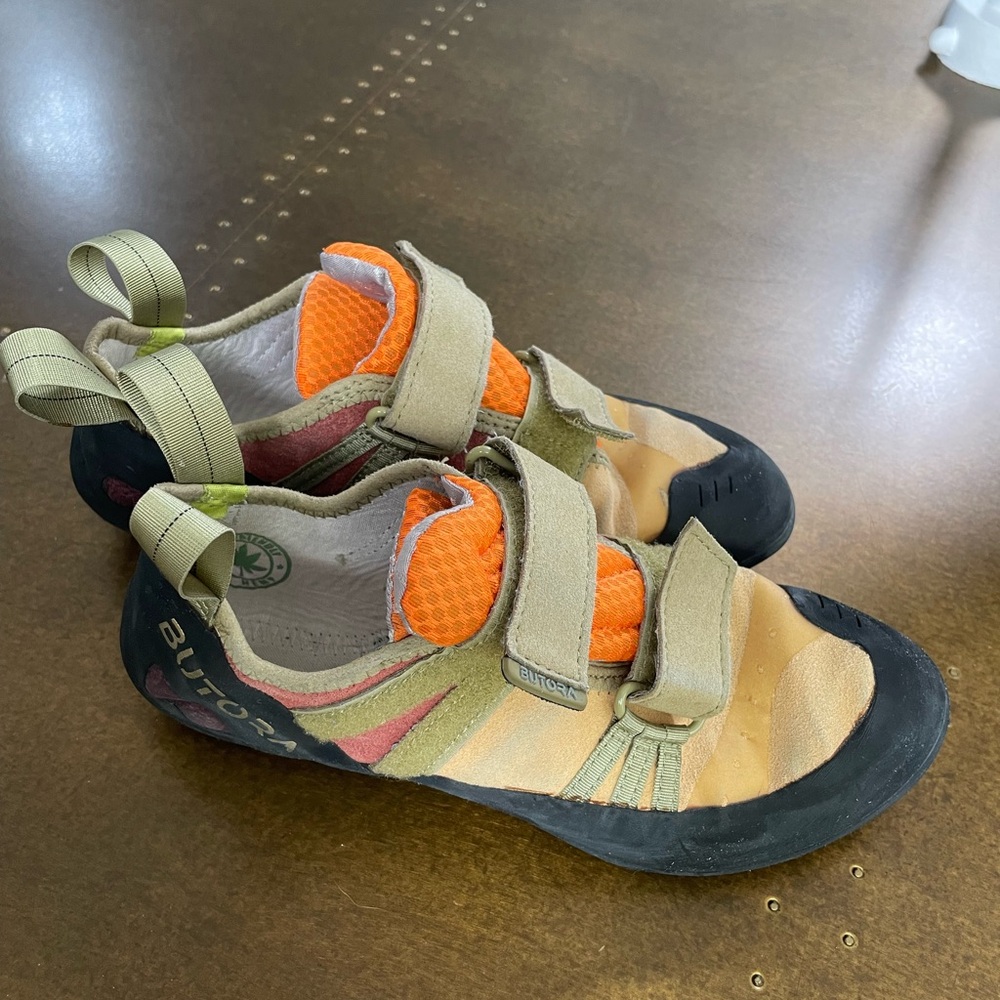 Rock climbing shoes
